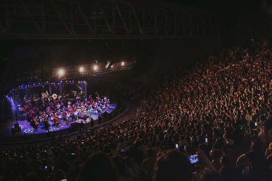 OSBA interpreta clássicos da música romântica brasileira no Concerto do Amor  na Concha Acústica do TCA