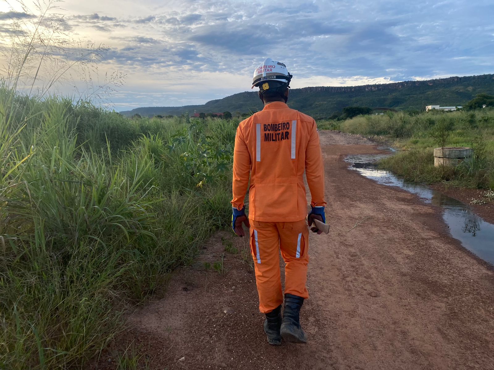 Bombeiros resgatam homem desaparecido em mata de Barreiras após dois dias