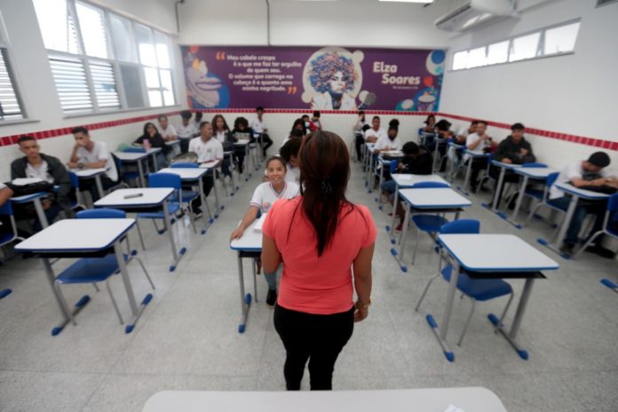 Governo divulga resultado da 2ª etapa do concurso para o Magistério Estadual