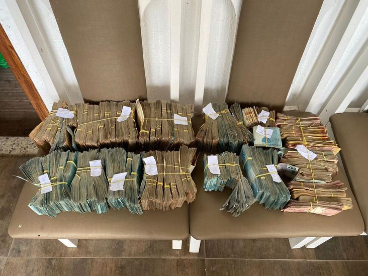  Cerca de R$ 12 milhões são apreendidos em operação do MP e da SSP
-Boletim Bahia
Foto: Divulgação SSP
