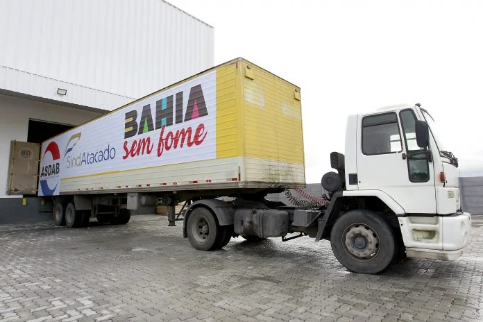 Programa Bahia Sem Fome recebe três mil cestas básicas de associações atacadistas