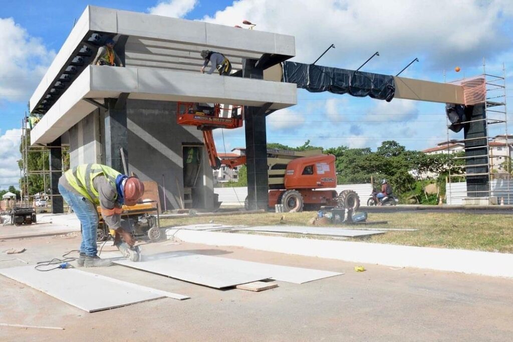 Simões Filho: Obras dos Portais de Entrada da cidade seguem avançando; confira