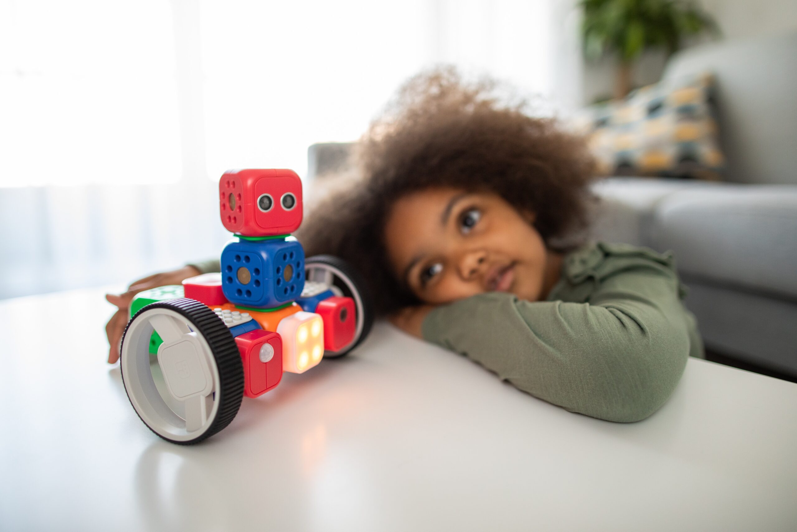 Projeto de lei busca a capacitação de professores para lidar com o TEA nas escolas da rede estadual