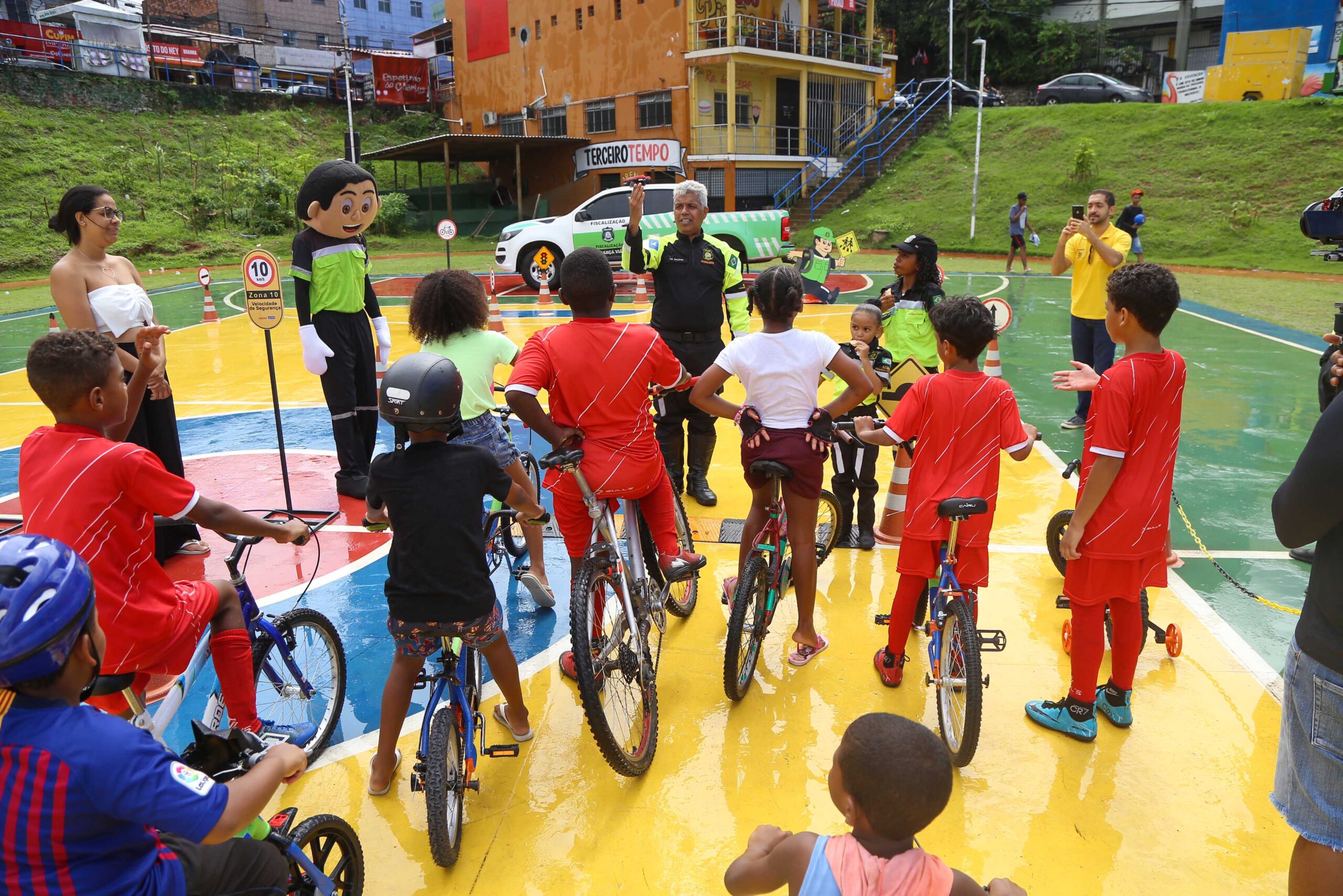 Maio Amarelo: Circuito Infantil de Bike da Transalvador promove diversão e aprendizagem