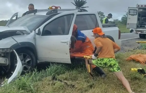 Acidente de trânsito deixa mortos e feridos em Feira de Santana