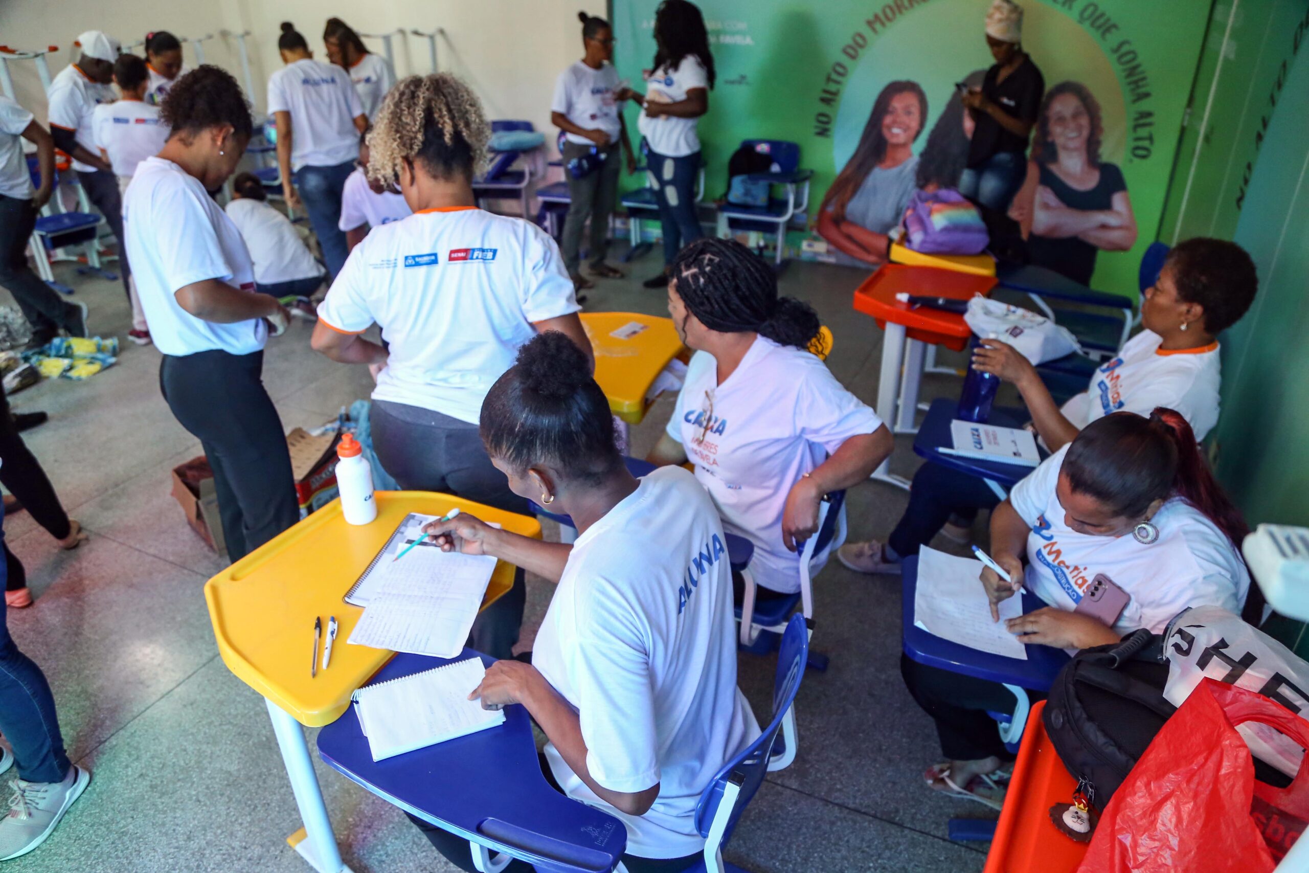 Salvador segue com estratégias de vacinação contra Covid-19 e gripe nesta quarta (14) 