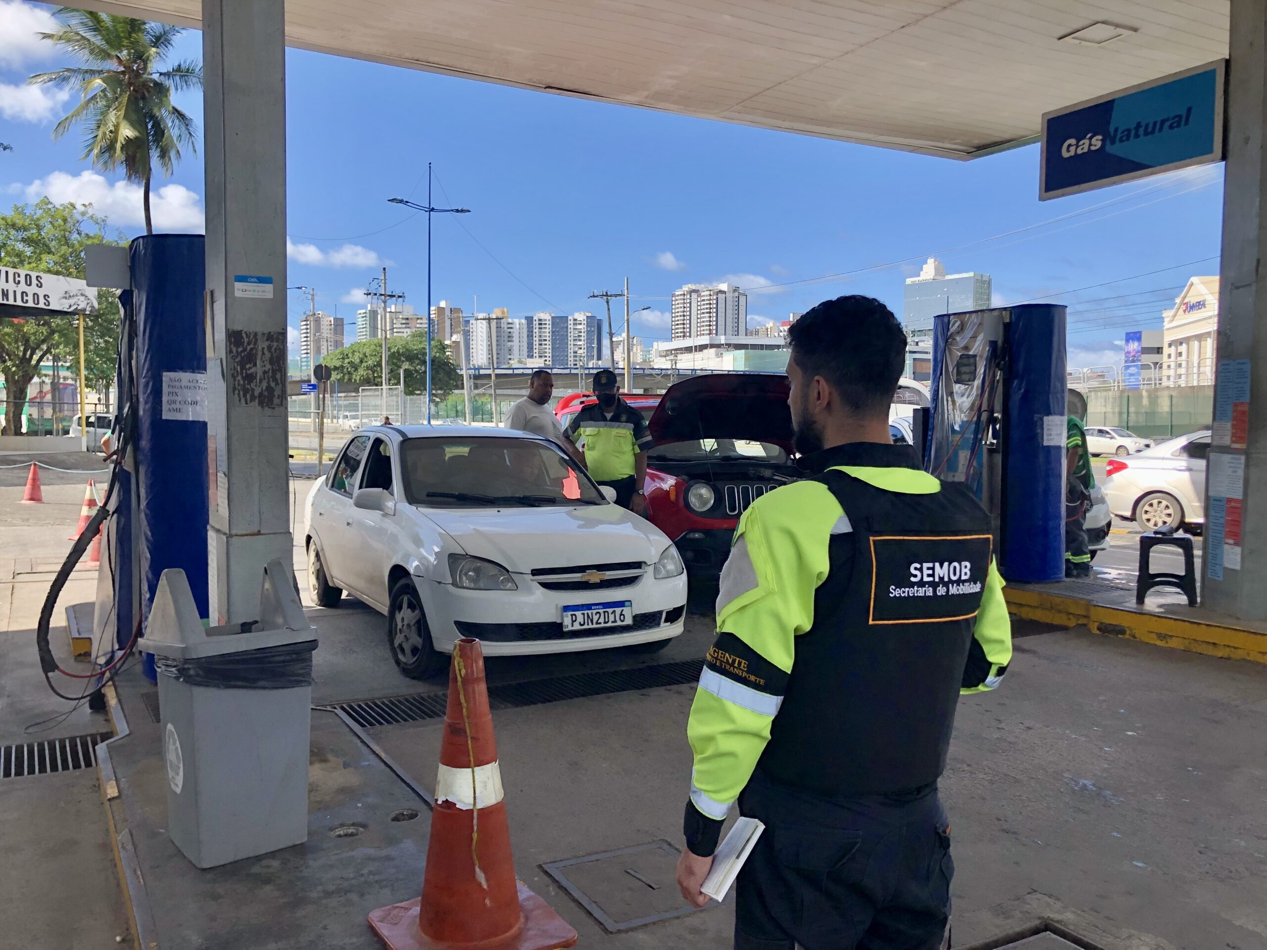 Operação São João da Semob fiscaliza transporte clandestino em Salvador  