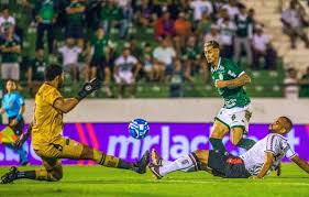 Vitória sofre segunda derrota consecutiva contra o Guarani e se afasta da liderança da Série B