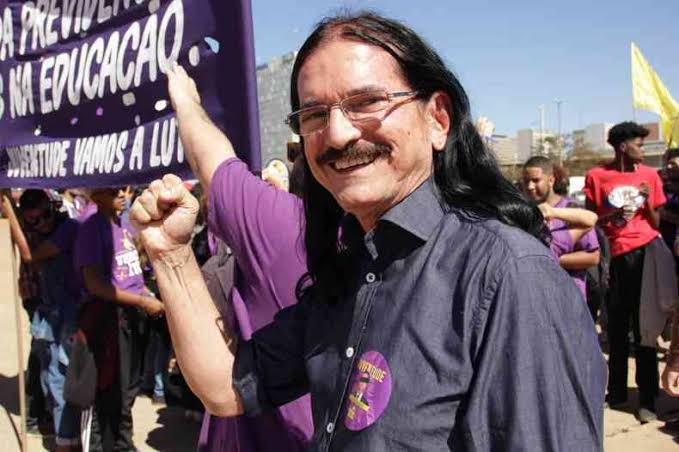 Fundadores do PSOL deixam partido sob acusação de abandono do socialismo e descontentamento com alianças conservadoras