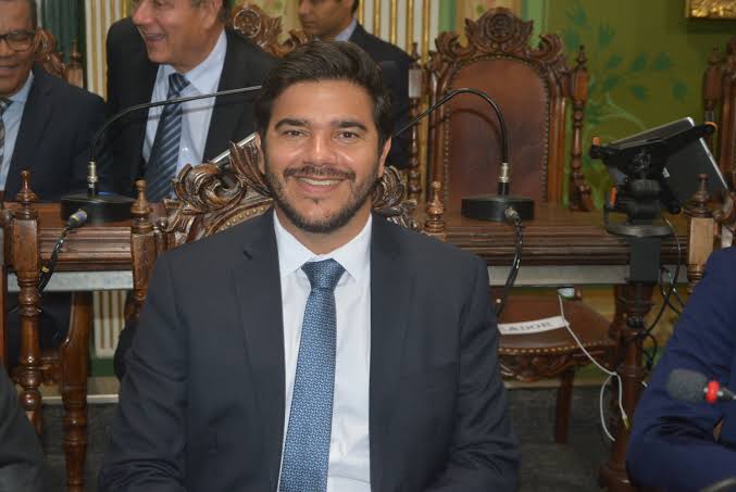 Daniel Alves destaca papel fundamental da oposição na melhoria da LDO 2024 através de emendas