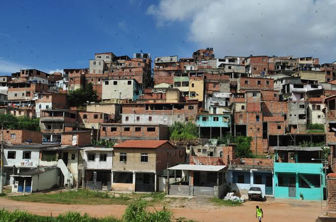 Defesa Civil aciona sirene de alerta máxima em comunidade de Salvador em meio a iminente perigo