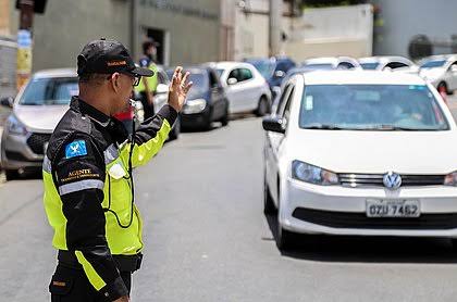Alterações no tráfego de veículos em Salvador neste domingo: Santo Antônio Além do Carmo e Avenida Luis Viana Filho (Paralela) são afetados por eventos