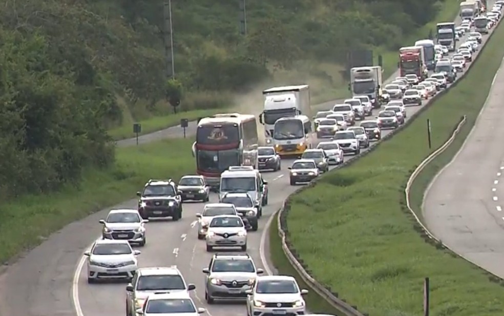 Fluxo intenso de saída de Salvador para o feriado de São João; Confira o esquema especial de transporte