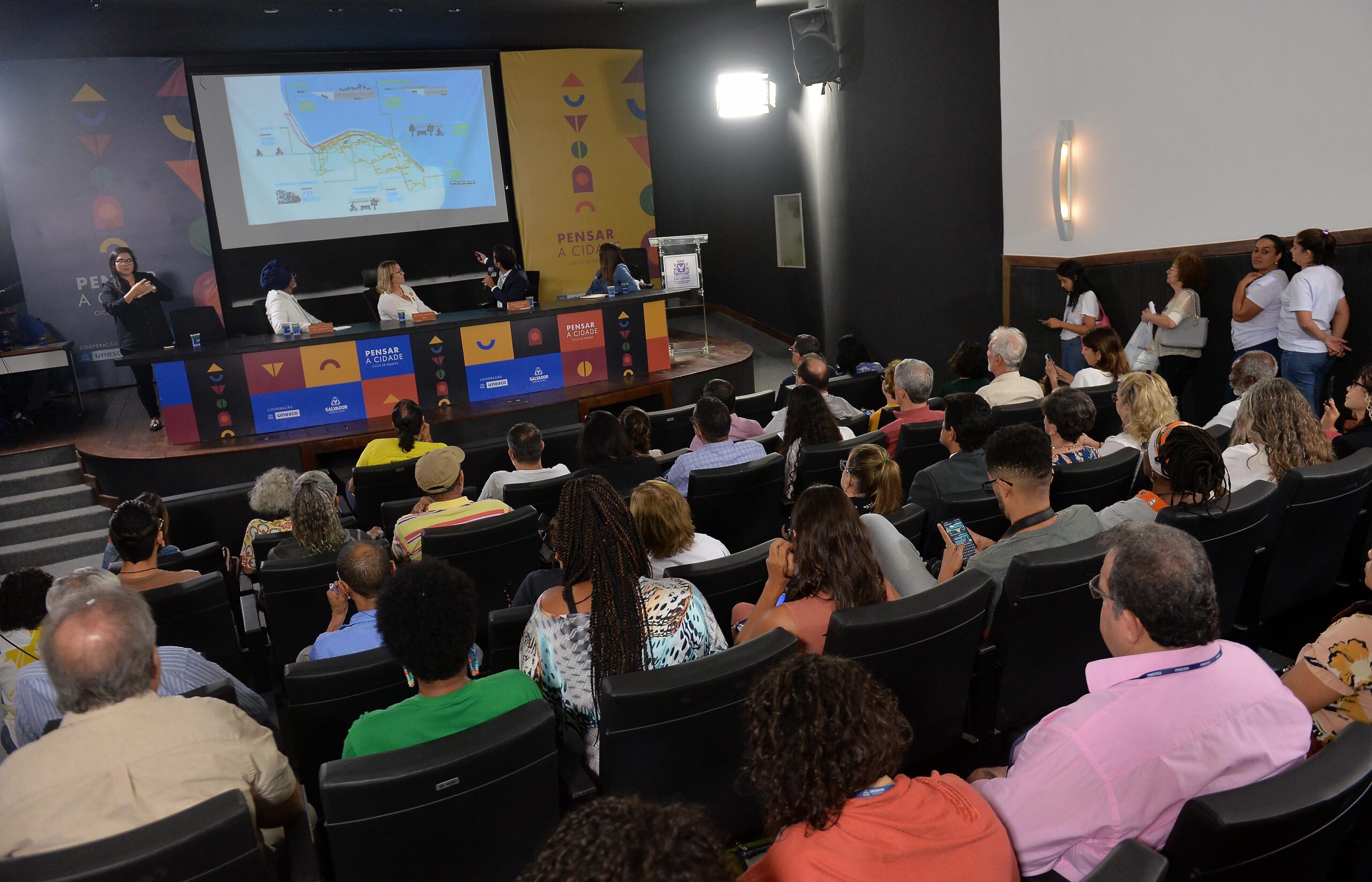 Prefeitura de Salvador e Unesco promovem discussão sobre inclusão social e desafios nas áreas centrais nesta terça-feira (18)