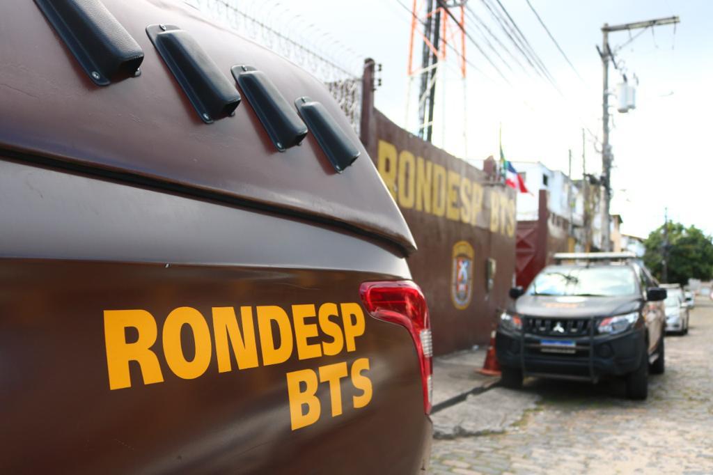 Rondesp BTS apreende submetralhadora durante ação em Salvador