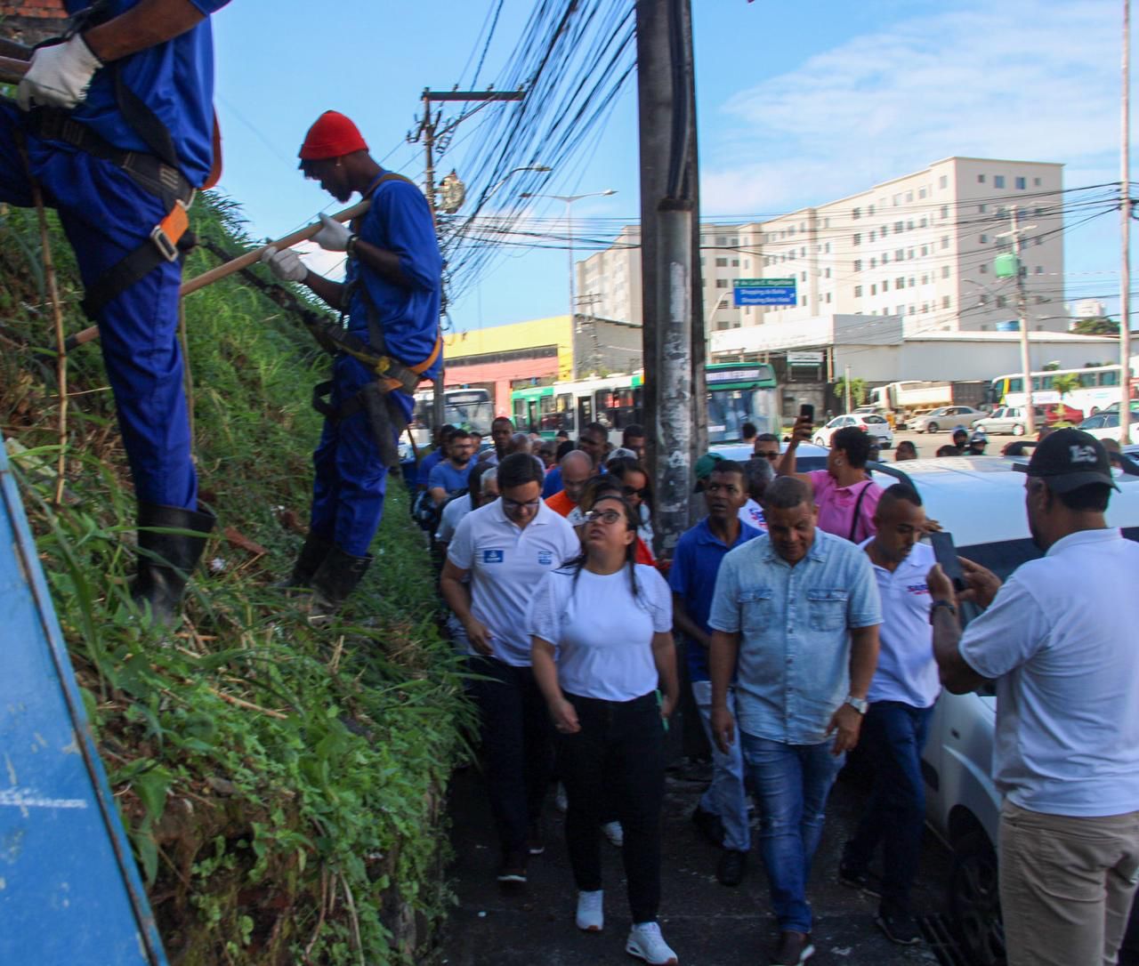 Prefeitura de Salvador amplia proteção contra riscos climáticos com instalação de geomantas nas áreas de San Martin e Pirajá