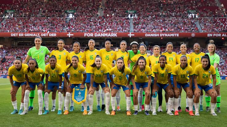 Seleção Brasileira feminina de futebol causa impacto nos serviços públicos do DF devido à Copa do Mundo