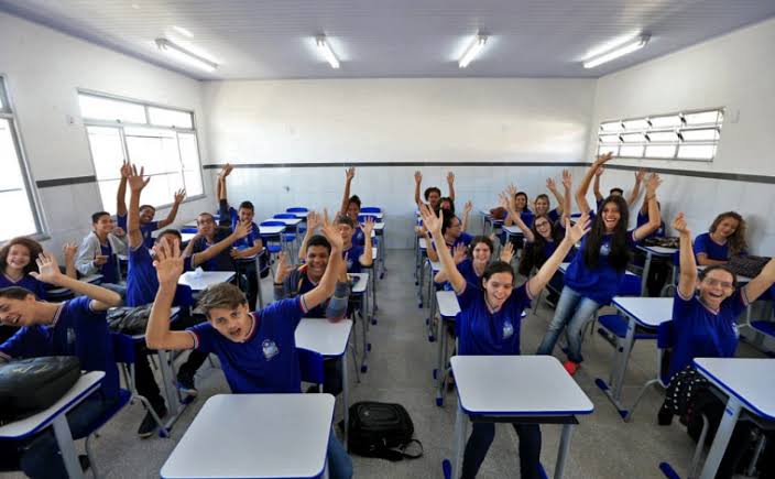 Governo da Bahia convoca 165 novos professores por meio do Processo Seletivo Simplificado