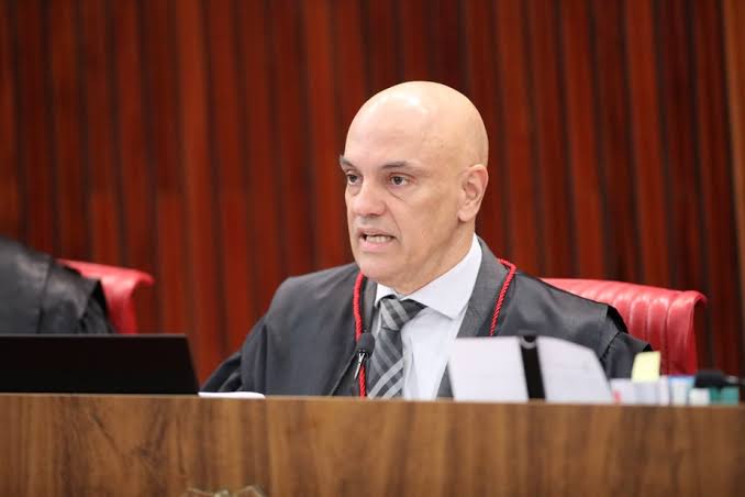 Ministro do STF é hostilizado e agredido no aeroporto de Roma