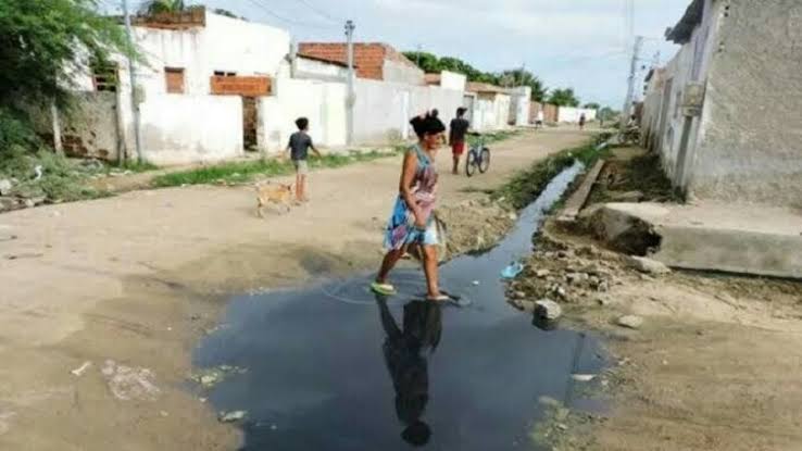 Mais de 1,9 milhão de residências na Bahia estão sem rede de esgoto, aponta pesquisa do IBGE