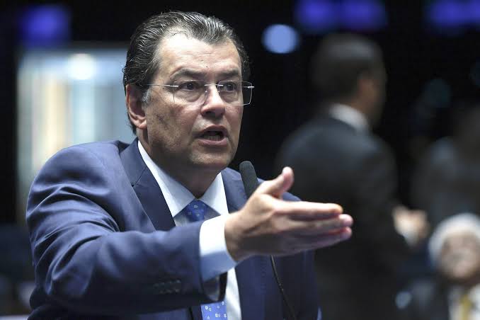 Senador Eduardo Braga assume relatoria da reforma tributária: uma escolha controversa