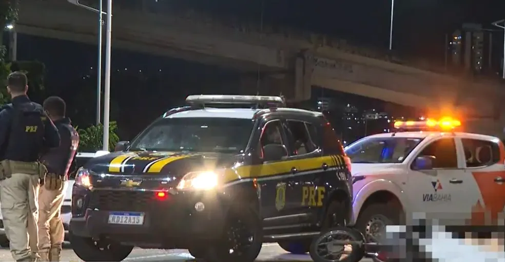Tragédia na BR-324: Mulher perde a vida após acidente envolvendo motocicleta e caminhão em Salvador