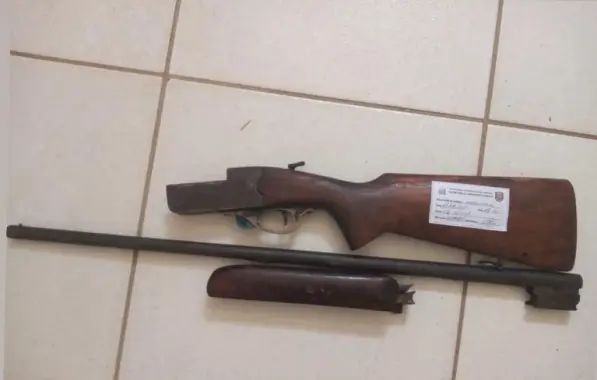 Polícia Militar de Xique-Xique apreende espingarda em área rural