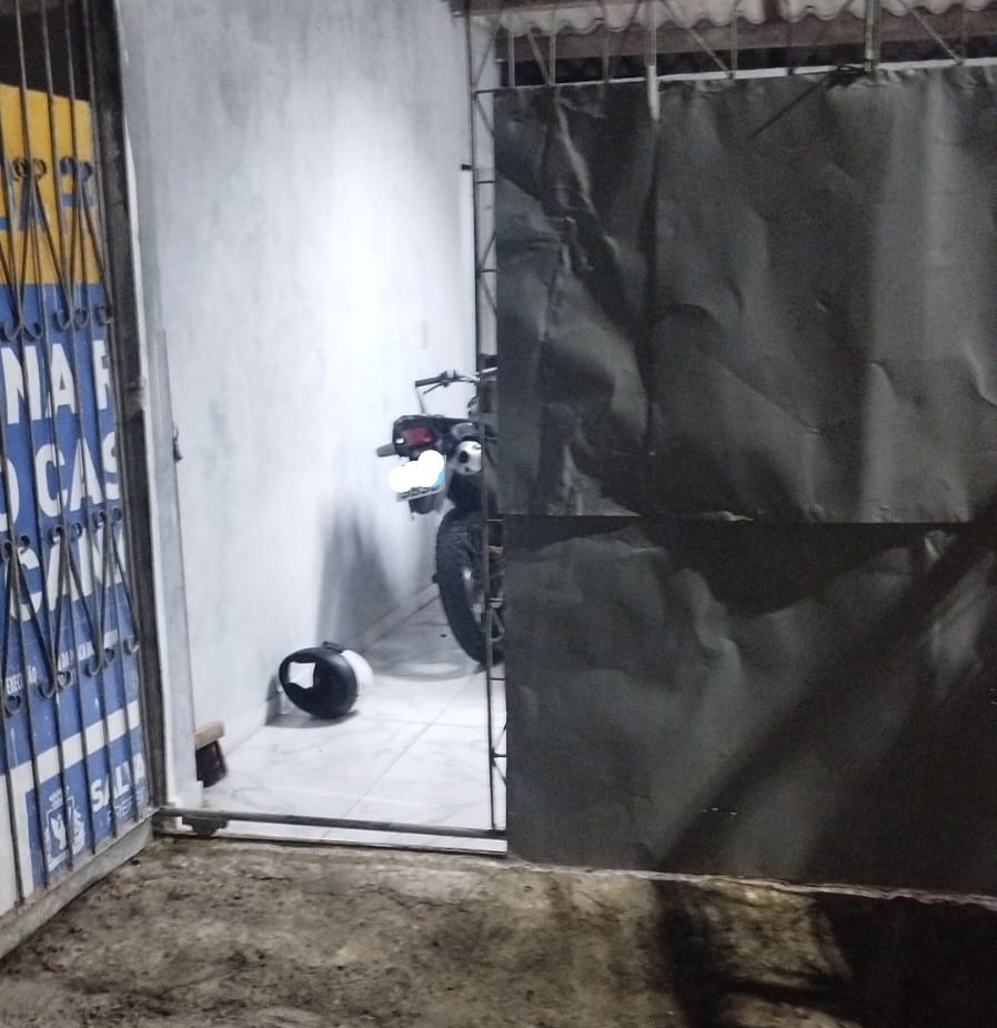PM recupera 4 motos em garagem de desmanche na Vila Mar