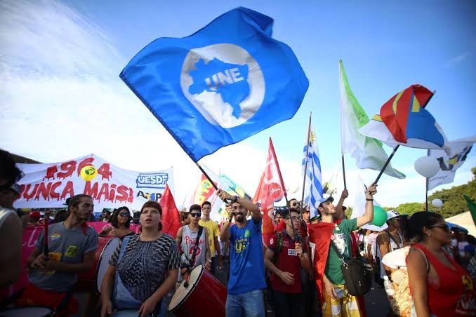 UNE Anuncia Protestos em Todo o País Contra Bloqueio de Verbas na Educação