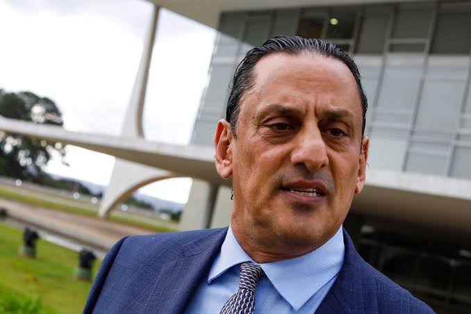 Advogado de Bolsonaro, Frederick Wassef, Sofre Busca da PF em Shopping de São Paulo