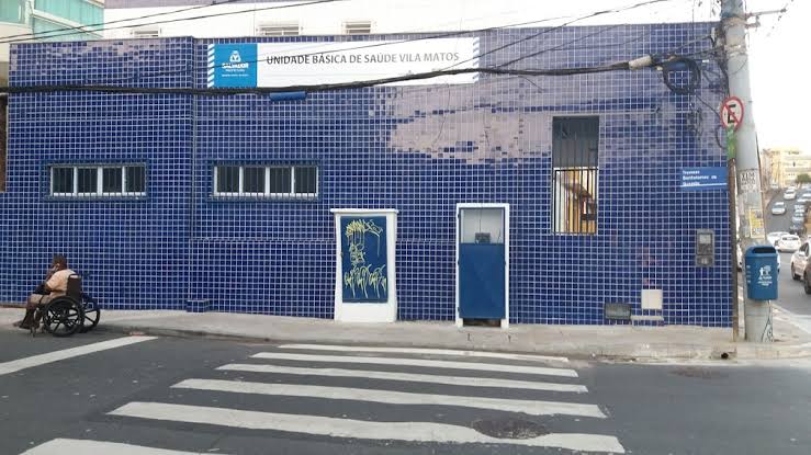Ataque a tiros deixa casal ferido em Unidade Básica de Saúde em Salvador
