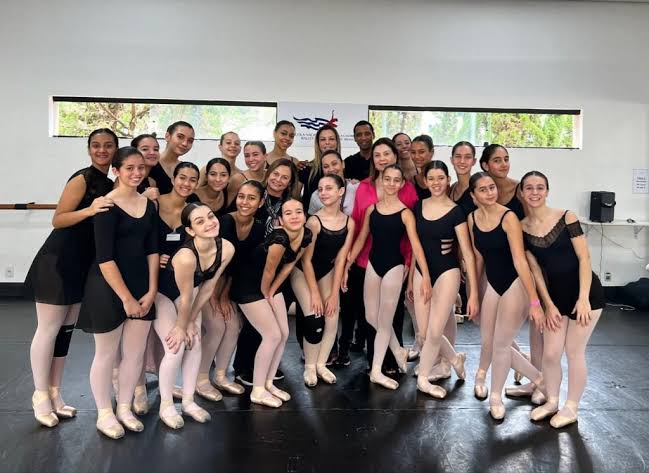 Homenagem à Ebateca: Celebrando 61 Anos de Dança e Reconhecimento no Nordeste