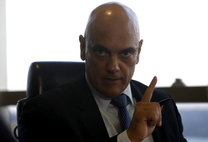Ministro Alexandre de Moraes Propõe Penalidades para Plataformas Digitais no Novo Código Eleitoral