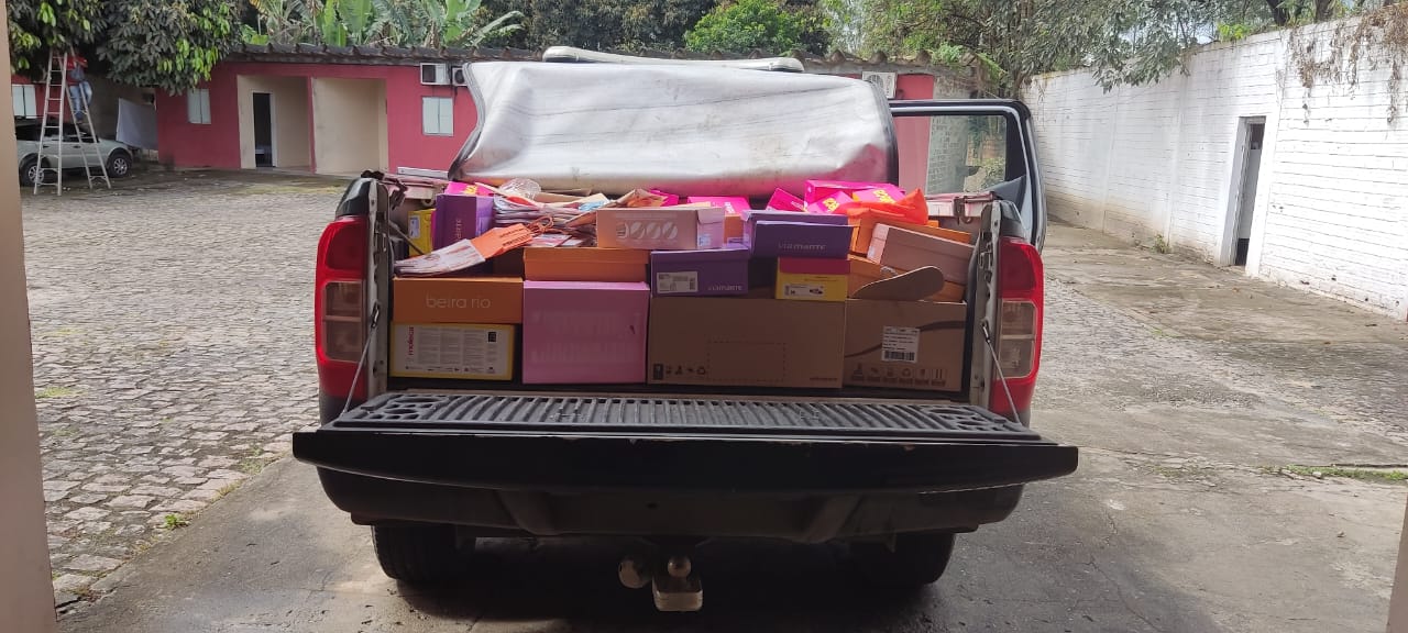 Polícia Recupera Produtos de Beleza e Perfumaria Avaliados em R$ 100 Mil e Prende Suspeitos em Amélia Rodrigues