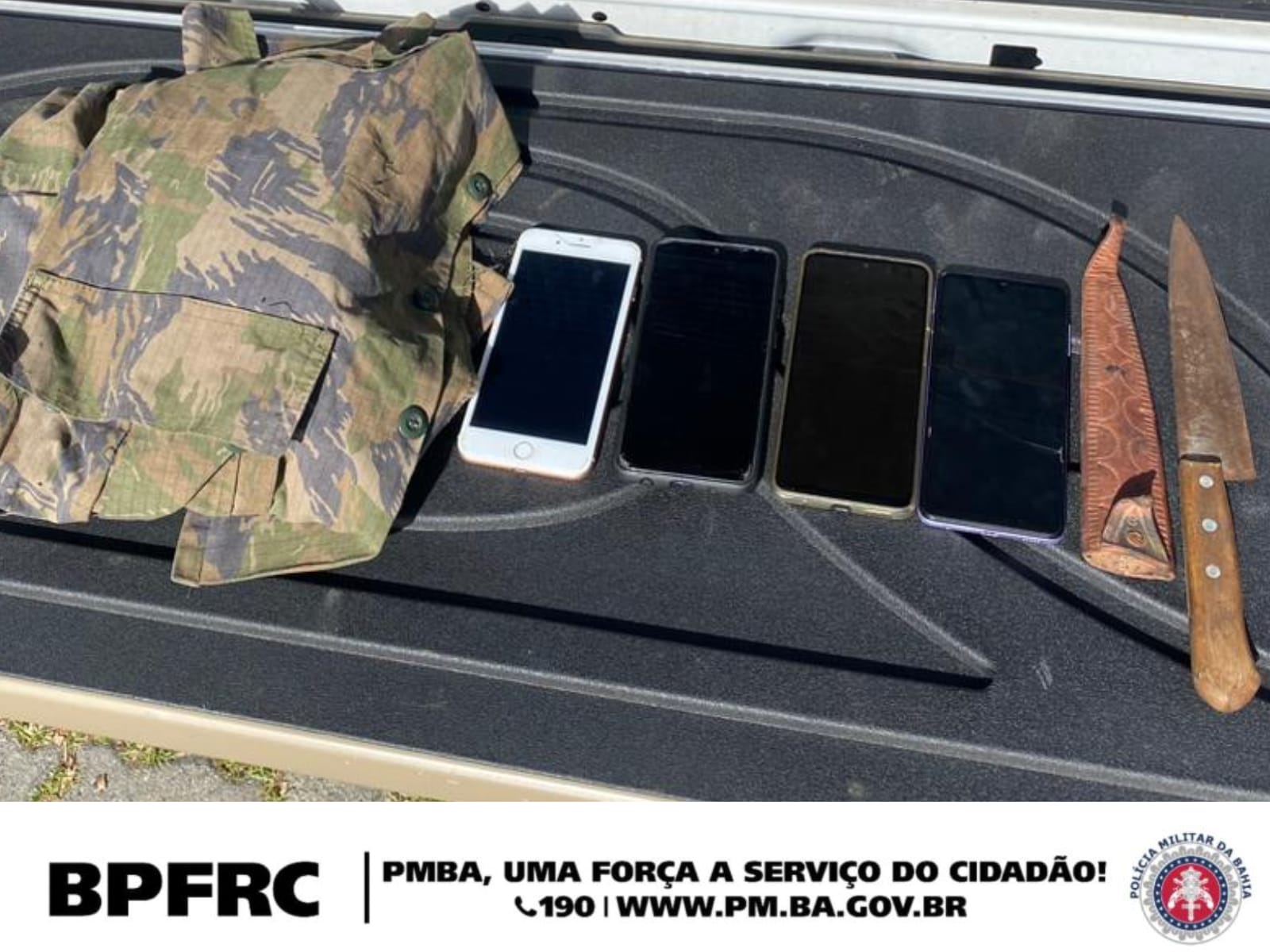 Polícia Militar Prende Suspeitos de Roubo e Recupera Celulares na Avenida Gal Costa