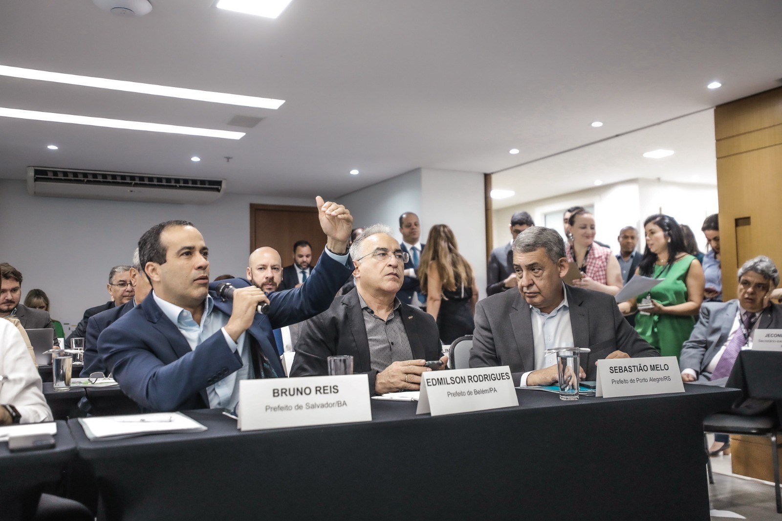 Em reunião da FNP, Bruno Reis discute propostas para evitar perda de arrecadação dos municípios na reforma tributária