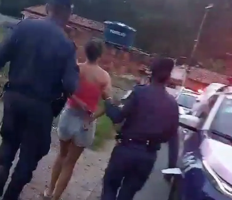 Mãe de 56 anos é agredida e mantida em cárcere privado pela filha na Bahia