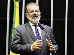 Ex-deputado Marcelo Nilo desmente acusação de assédio e planeja processo contra jornalista