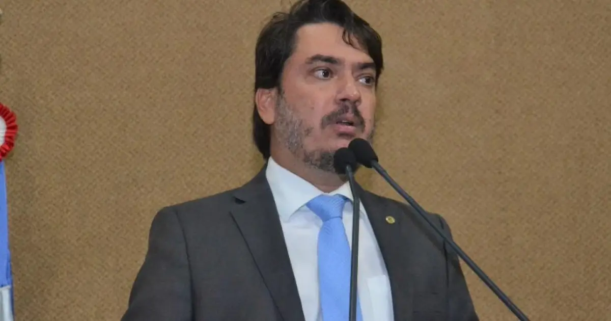 Taxas para emissão de diploma são proibidas na Bahia