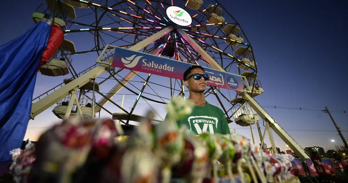 Mais de 9 mil ambulantes se cadastram para trabalhar nas festas populares de Salvador