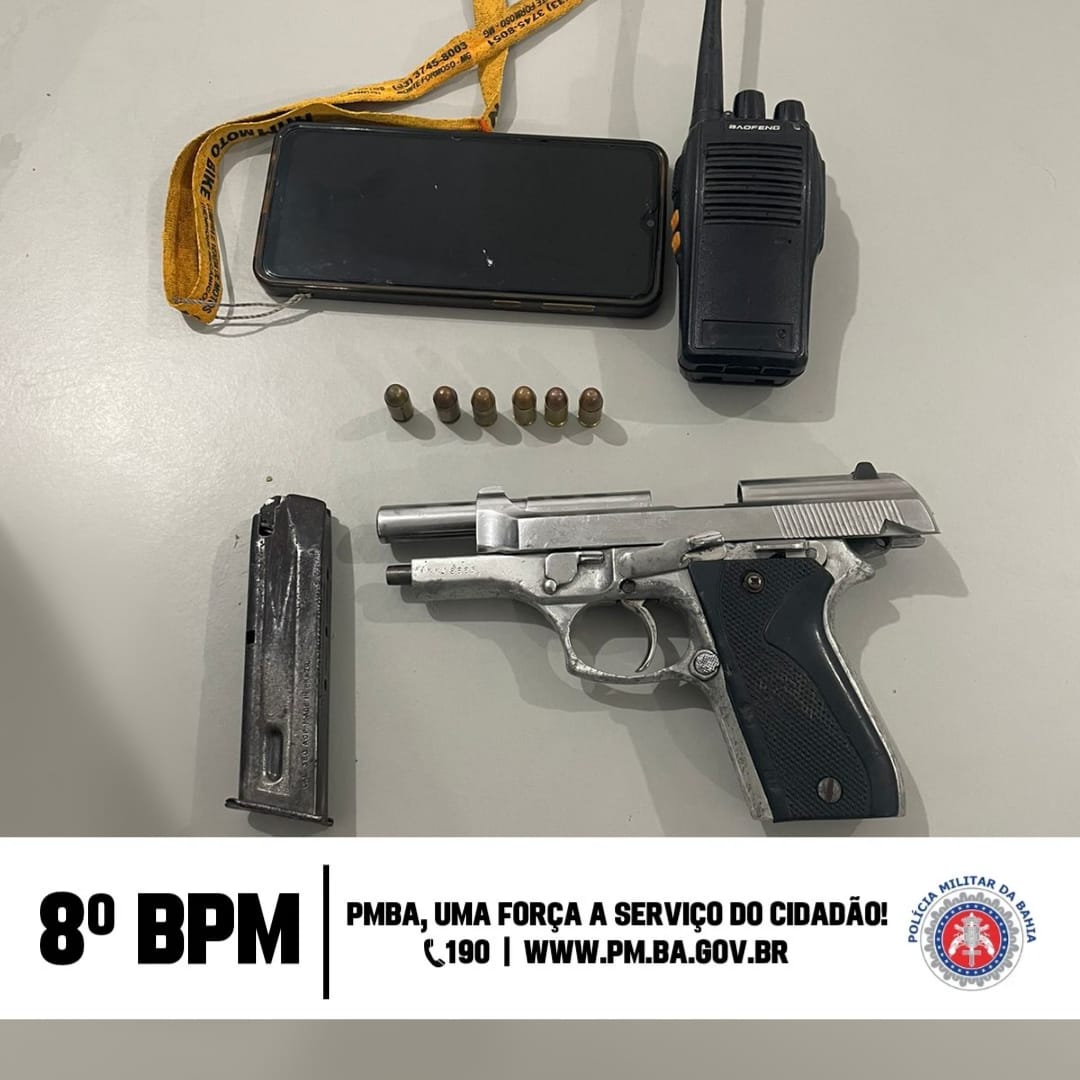 PM apreende uma pistola e um rádio comunicador em Santa Cruz Cabrália