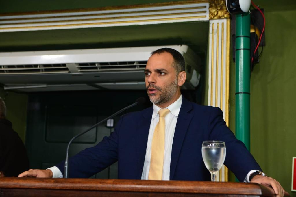 Vereador Augusto Vasconcelos Cobre Prefeito pela Falta de Envio do Plano Municipal de Segurança