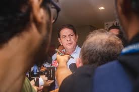 Discussão Acesa entre Cid Gomes e Juliana Brizola na Reunião do PDT no Rio de Janeiro