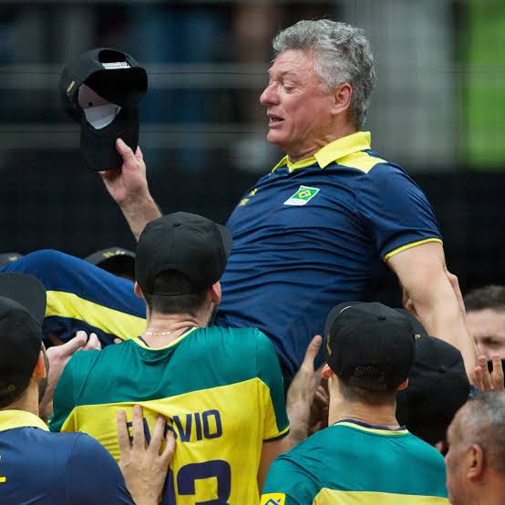 Renan Dal Zotto Deixa o Comando da Seleção Masculina de Vôlei do Brasil Após a Qualificação Olímpica