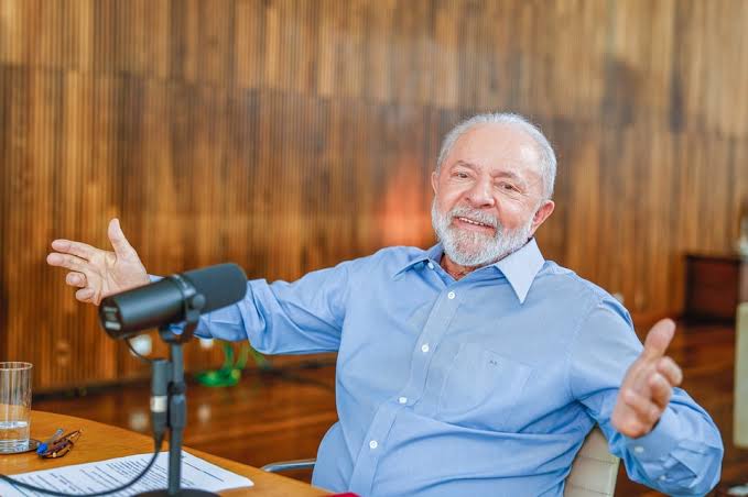 Retorno de Lula e Arthur Lira e as Negociações no Governo Brasileiro