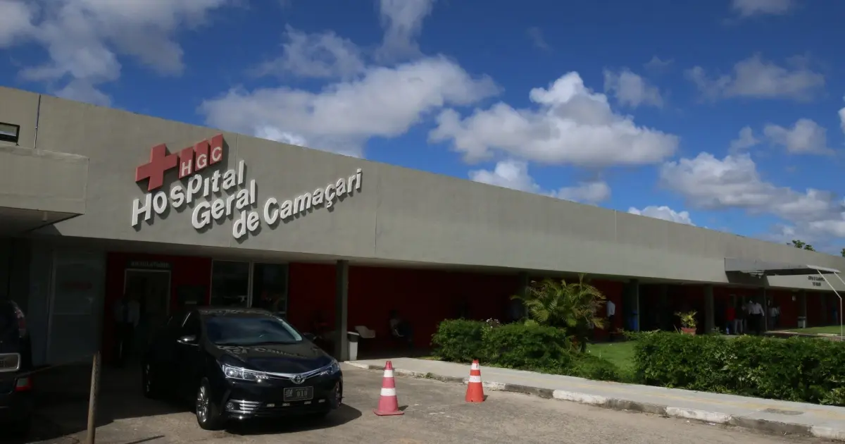 Caminhonete invade casa e deixa três mortos em Camaçari