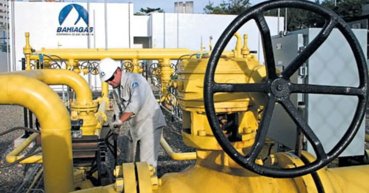 Trabalhadores da Bahiagás protestam contra privatização da empresa