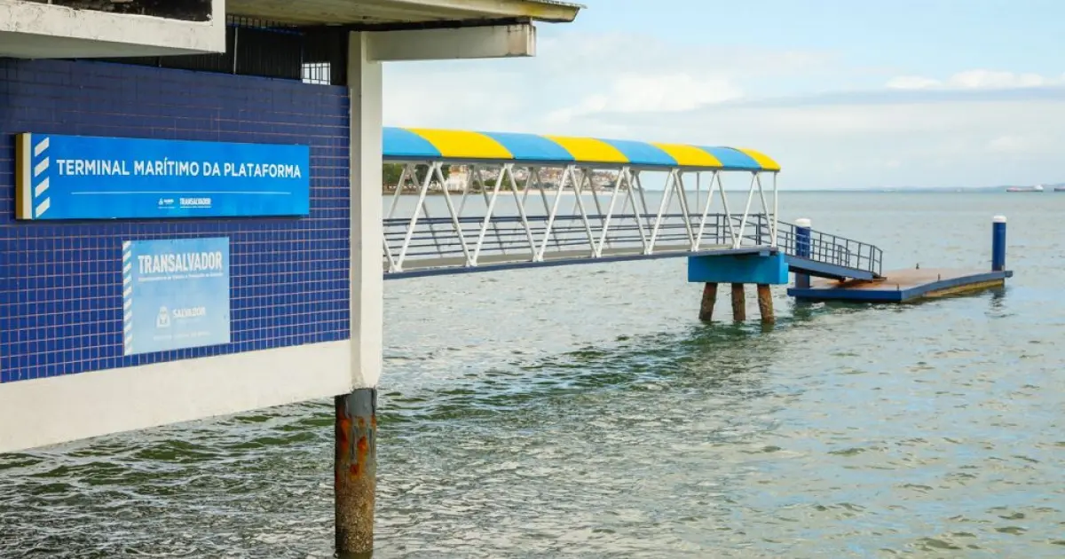 Travessia Ribeira-Plataforma é suspensa por reparos no píer
