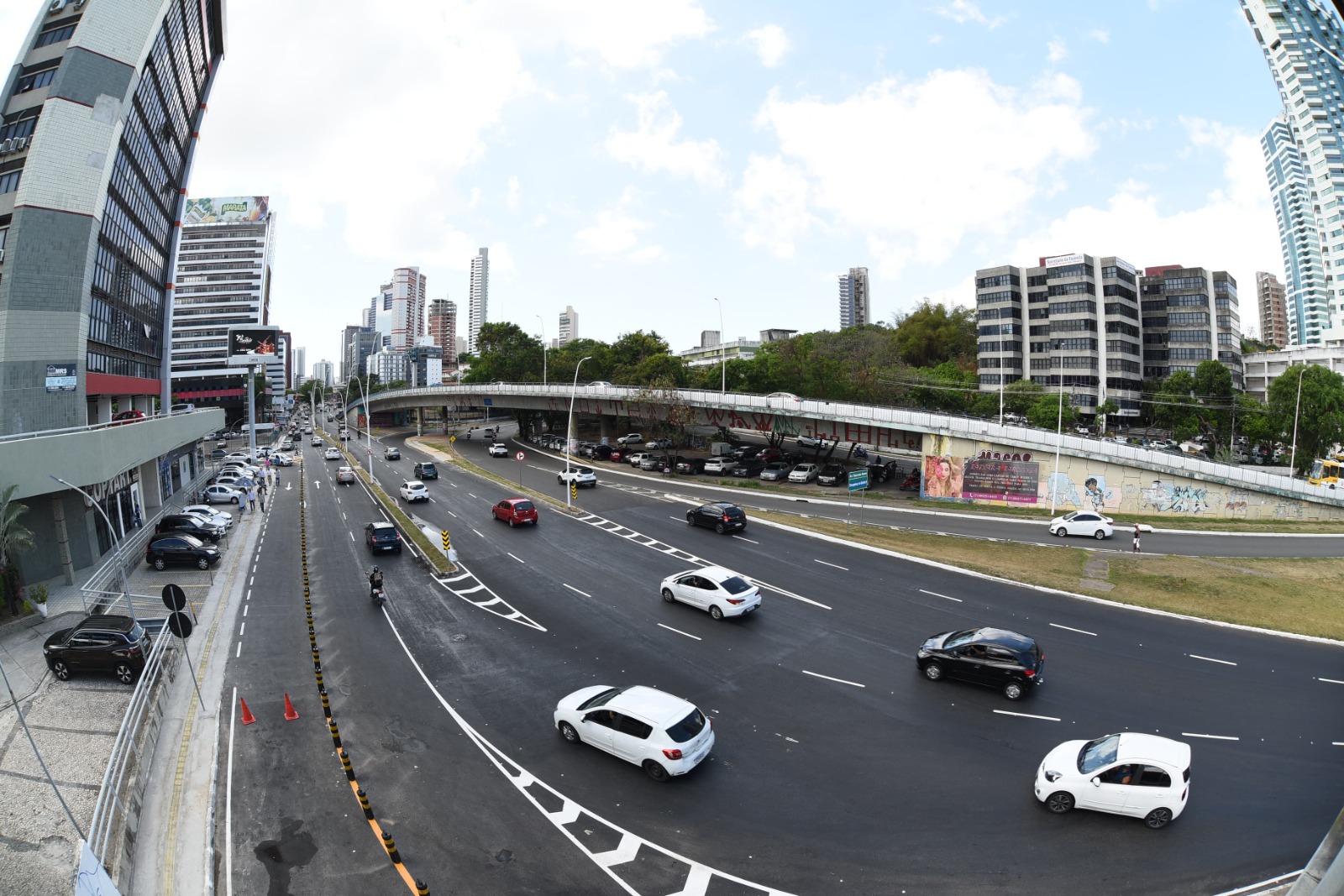 Com investimento de R$8,4 milhões, Prefeitura entrega pontilhão que vai melhorar mobilidade na região da Av. Tancredo Neves
