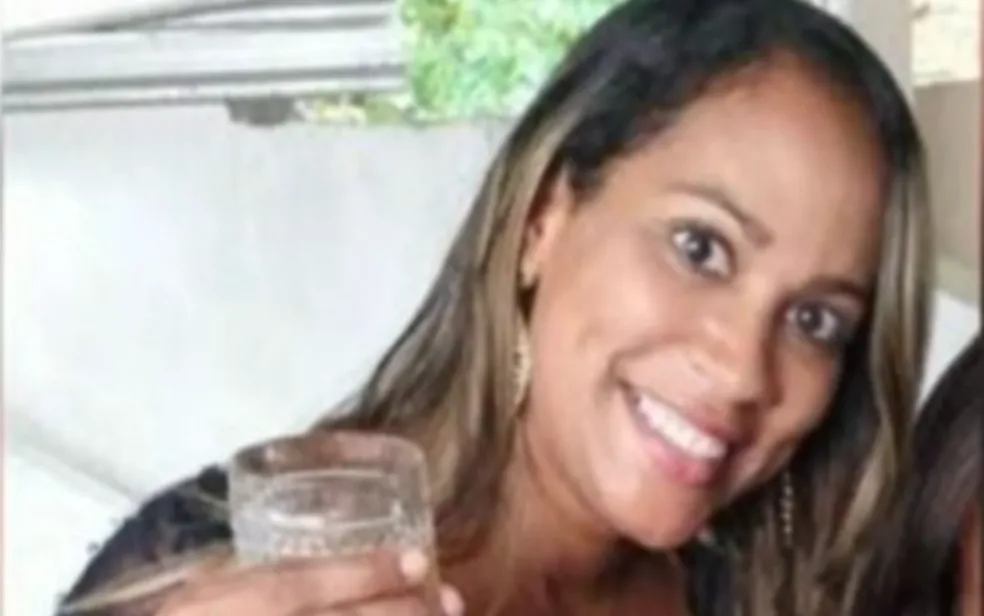 Enfermeira é morta a tiros pelo companheiro em Salvador